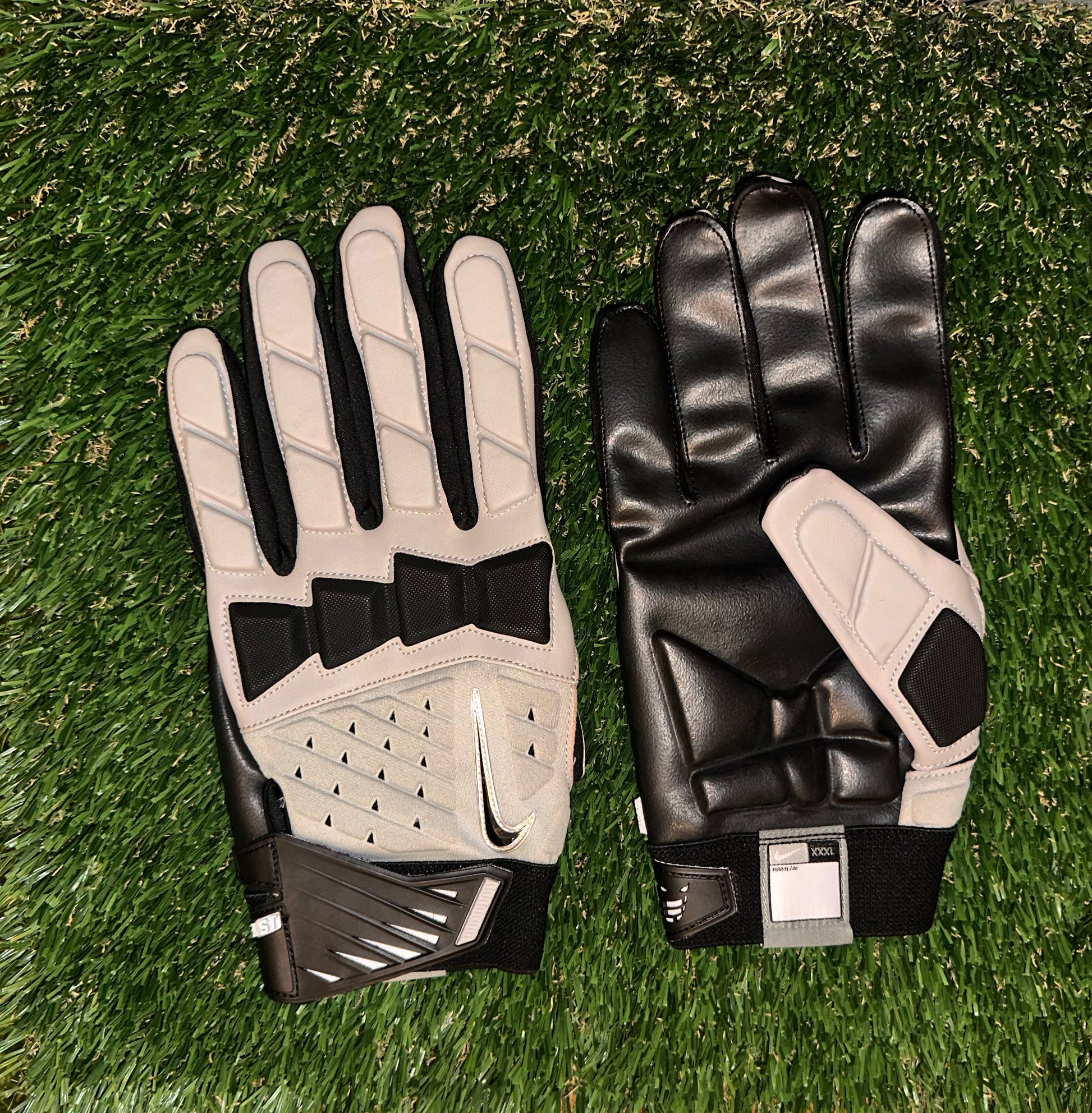 Nike Hyperbeast Lineman Gloves 3 XL American Konnection